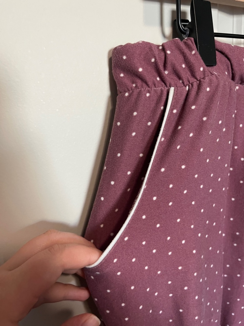 Lucky Brand Mauve Polka Dot Lounge Pants with White Dots - Picture 2 of 4